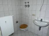 Bad mit Wanne, WC - 