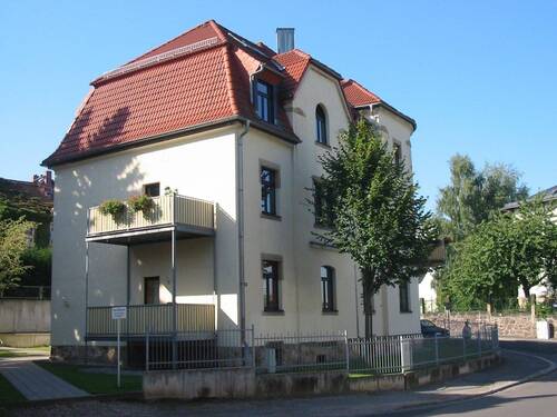 Außenansicht - Ab sofort: schöne 2-Raum Wohnung mit Balkon in DD-Coschütz