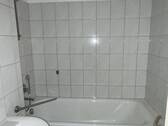 Bad mit Wanne - 