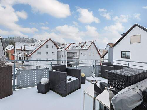 Großer Balkon - 2 Zimmer Etagenwohnung in Nufringen