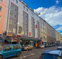 Schön geschnittene 3-Zimmer-Wohnung im Rückgebäude in der Maxvorstadt - München