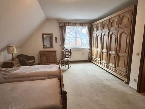 Schlafzimmer 1.OG 2 - 