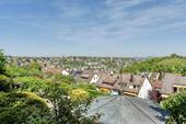 Garten E3 mit Fernblick - 9 Zimmer Mehrfamilienhaus, Wohnhaus zum Kaufen in Stuttgart