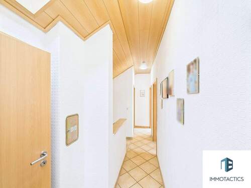 Flur 2. OG, Haus 1 - 