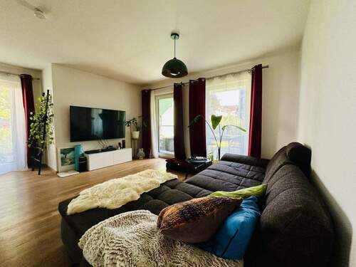 WOHNZIMMER - 3 Zimmer Terrassenwohnung zum Kaufen in Peißenberg