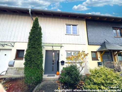 Bild 2 Wohnhaus Vorderansicht - 6 Zimmer Reihenmittelhaus zum Kaufen in Dresden