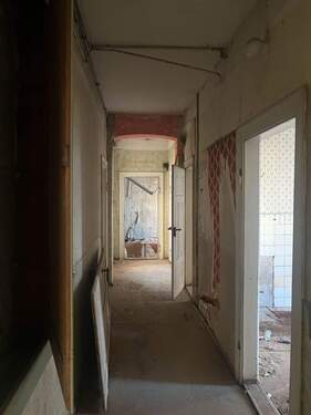 Wohnungsflur - 2 Zimmer Mehrfamilienhaus, Wohnhaus zum Kaufen in Altenburg