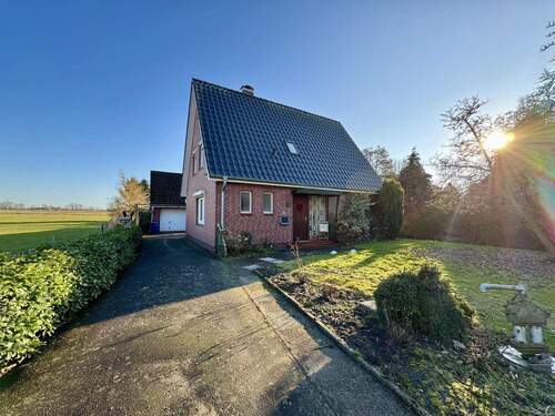 Frontansicht - 4 Zimmer Einfamilienhaus zum Kaufen in Herzhorn