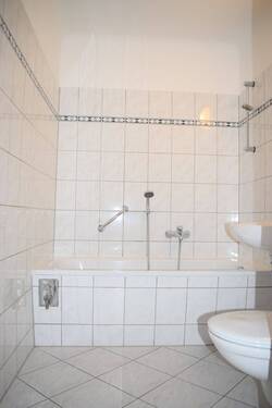 Wannenbad - 3 Zimmer Etagenwohnung in Gotha