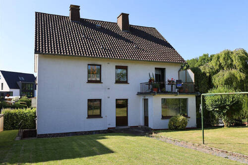 Rückansicht - 3 Zimmer Mehrfamilienhaus, Wohnhaus zum Kaufen in Korbach