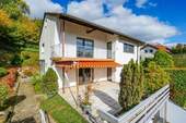 Hausansicht von Südwesten - Einfamilienhaus mit 198,00 m² in Wald-Michelbach zum Kaufen