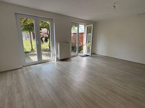 Wohn- und Esszimmer - 