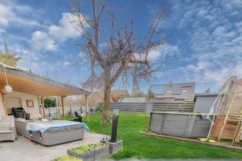 Garten und überdachte Terrasse - 