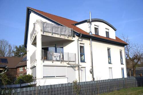 Ansicht Balkonseite - 1 Zimmer Mehrfamilienhaus, Wohnhaus in Vechelde
