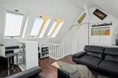 Wohnzimmer - 4 Zimmer Einfamilienhaus in Berlin