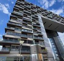 Luxuriöse 3 Zimmer Wohung 6 OG m. Balkon Köln im Kranhaus