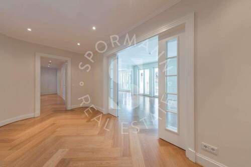 Empfangshalle zum Wohnzimmer - 