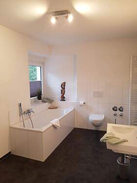 OG links - 1 Zimmer Mehrfamilienhaus, Wohnhaus zum Kaufen in Meschede