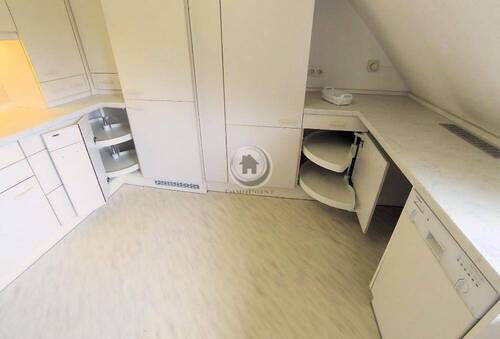 praktische Rondel-Eckschränke - 