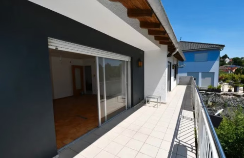 cbbb8b25-4a1e-434b-9e7b-30c2c31eef2c - 