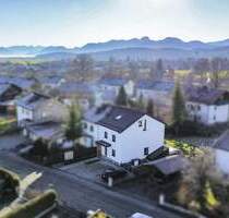 Sofort bezugsfrei: Neuwertige DHH mit Energieausweis A+ , High-End-Technologie und 4 Stellplätzen! - Bruckmühl Hinrichssegen