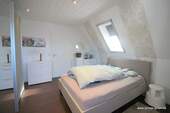 Schlafzimmer 1 (4) - 