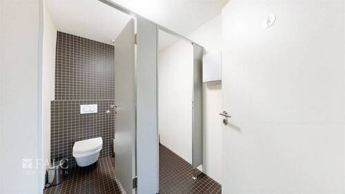 Damen_WC - Büro mit 420,00 m&sup2; in Siegburg zur Miete