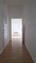 Flur zum Hauptbad und Schlafbereich - 
