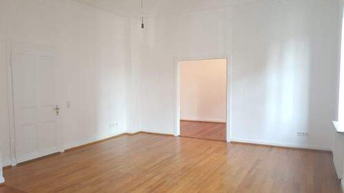 großer Wohnbereich - 5 Zimmer Etagenwohnung zur Miete in Saarbrücken