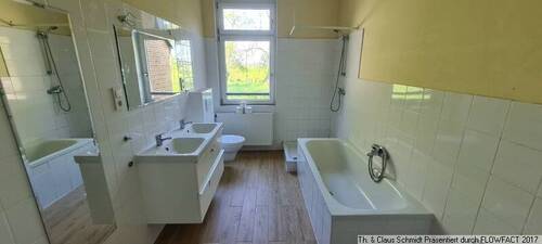 Modernisiertes Badezimmer - 