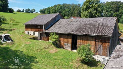 Scheune und Scheunenanbau - 