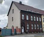 Außenansicht - Große 2 Raum Wohnung in Zerbst mit Doppelgarage und Gartennutzung