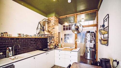 Küche mit Esstisch - 4 Zimmer Etagenwohnung in Heilbronn