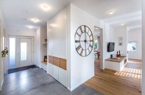 Beispiel Diele 3 - 8 Zimmer Einfamilienhaus in Mayen