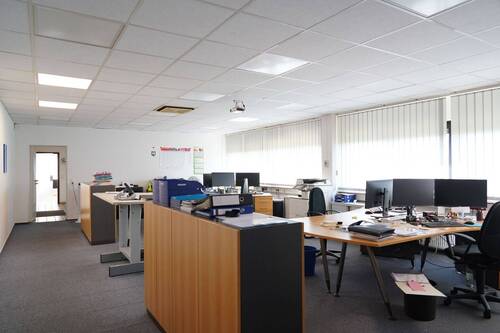 Büro- u. Besprechungsräume - 