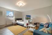 Wohnzimmer - Moderne 1-Zimmer-Wohnung in Humboldt-Gremberg - löffelfertig möbliert und ab sofort verfügbar