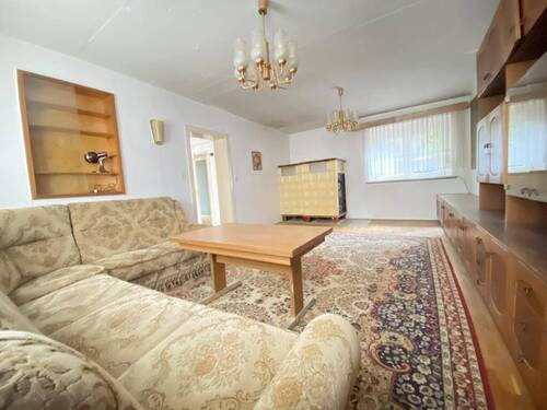 Wohnzimmer im Erdgeschoss - 