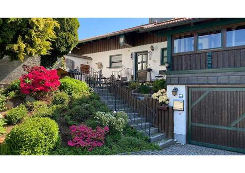 attraktives Leben in der bayrischen Toskana - Klasse Einfamilienhaus in Waldkirchen mit viel Potential in bester Lage Bayerns