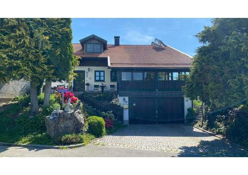 indivuell und idyllisch - Einfamilienhaus mit 180,00 m² in Waldkirchen zum Kaufen