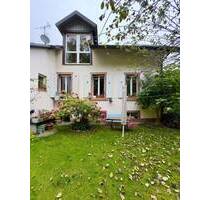 4,5-Zi-Whg 97qm mit Galerie + Zusammenlegung von 2 Wohnungen + in Gründerzeit-4-FamHs + auf Wunsch mit GartenWerkstattHaus + Paradiesgarten - Freiburg im Breisgau Günterstal