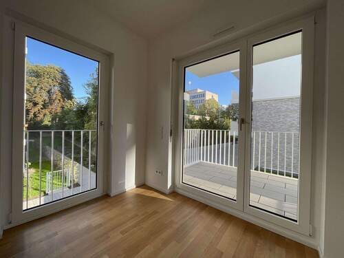 Wohnzimmer - 2 Zimmer Etagenwohnung in Frankfurt am Main