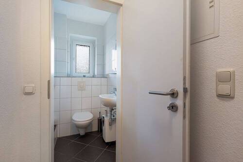 WC - 