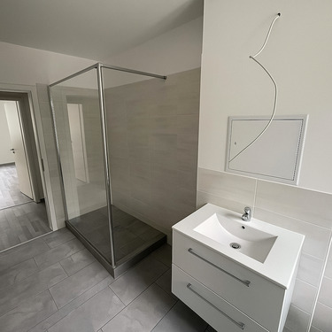 Beispielbild saniertes Bad - 4 Zimmer Etagenwohnung in Johanngeorgenstadt