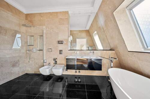 Exclusives Dusch-Wannenbad - 
