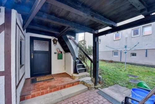 Eingang Rückgebäude - 