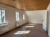 Wohnen - Sofort beziehbare, helle 3 Zimmerwohnung mit Einbauküche in zentraler Lage