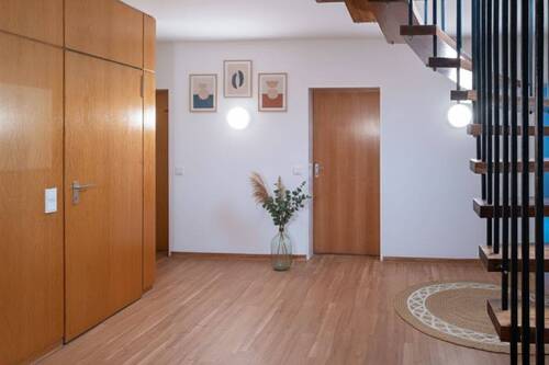 Flur im Hanggeschoss - 