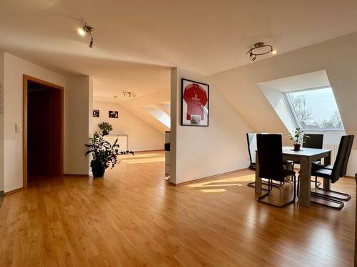 Blick in die Wohnung - 3 Zimmer Etagenwohnung in Obermichelbach