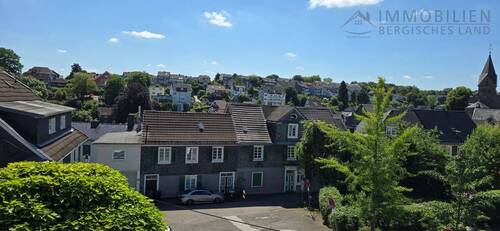 Ausblick - EIN-ZWEIFAMILIEN-MASSIVHAUS IM HERZEN DER HÜCKESWAGENER ALTSTADT