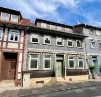 Charmantes Fachwerk-Reihenhaus mit Dachterrasse im Herzen von Einbeck
